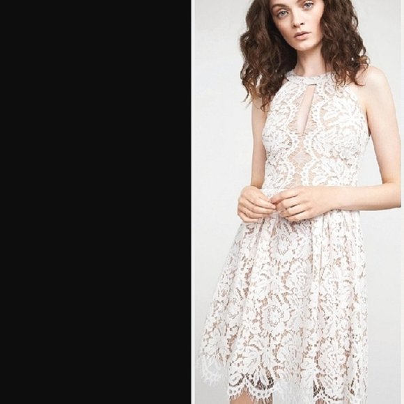 BCBGMaxAzria Dresses & Skirts - BCBGMaxAzria Megyn Floral Lace Halter Dress